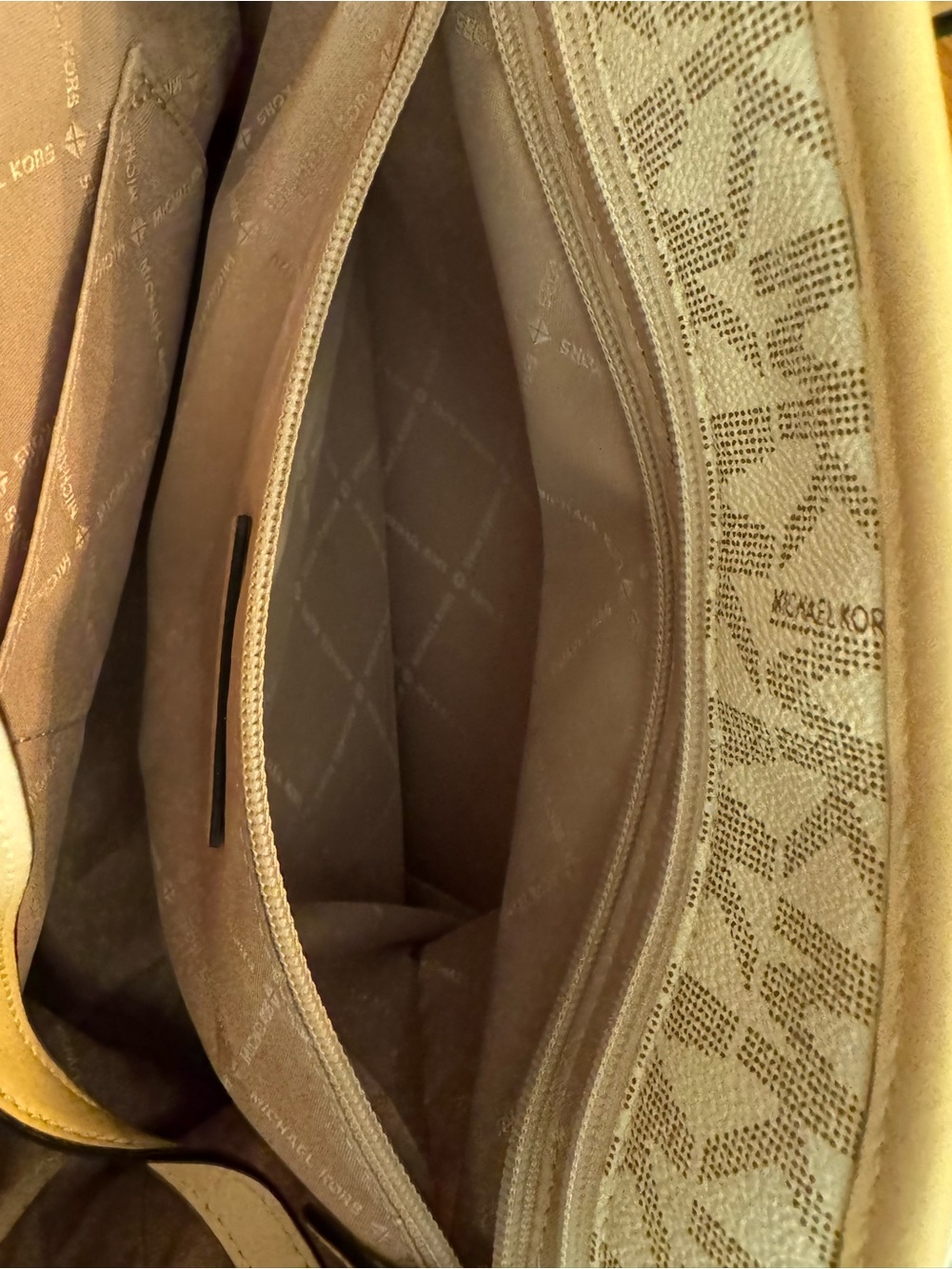 Michael Kors Jet Set Large Logo Top Zip Tote in the Vanilla/Beige Color-Way - Picture 6 of 14